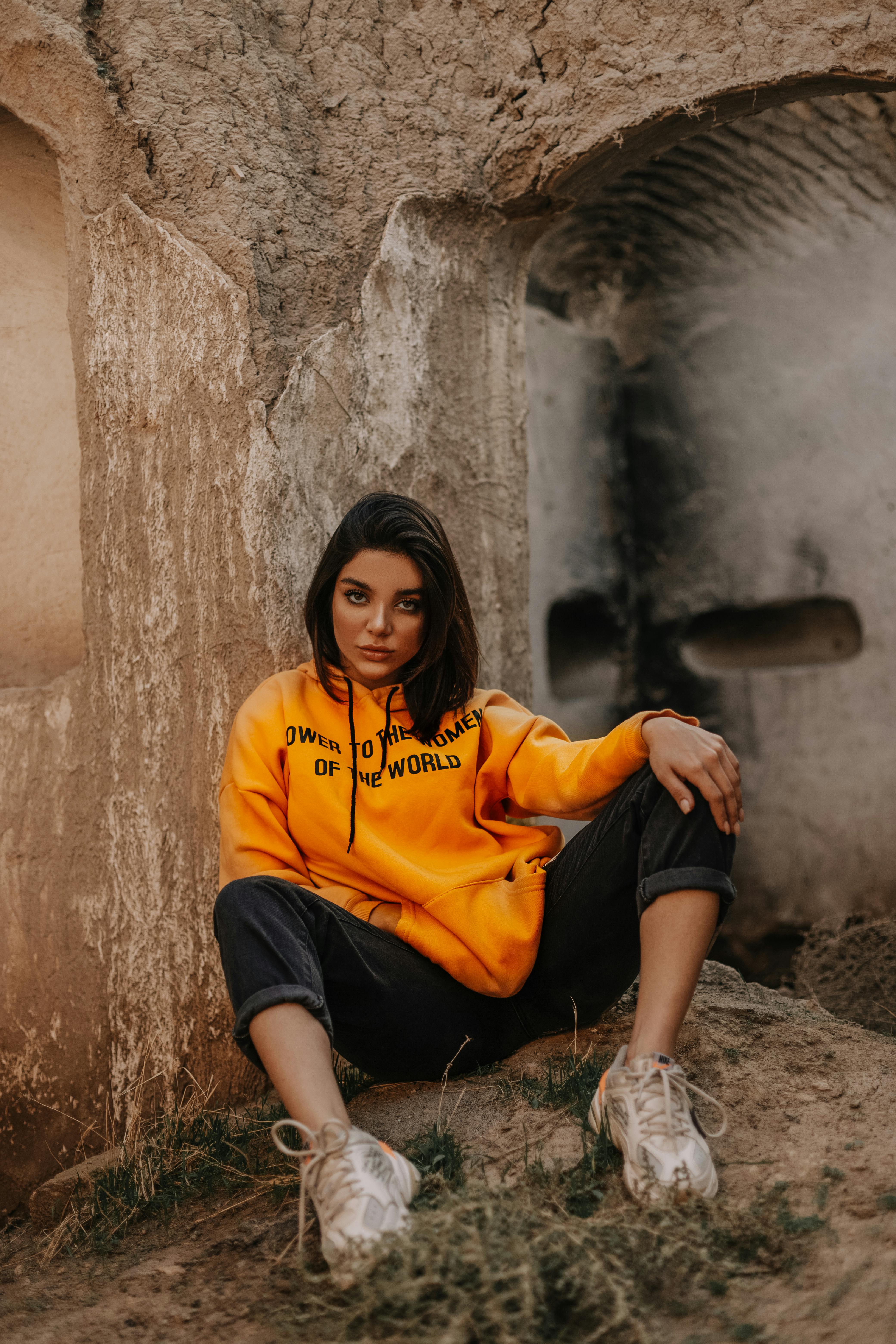 经典回看封面：人物特写电影质感